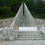 1985年の日航機墜落事故　命が助かったカメラマンと乗り合わせた幼い兄妹の悲劇