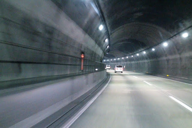 11年前の「笹子トンネル事故」　病欠の青年が乗っていたら５人が生還できた大胆仮説